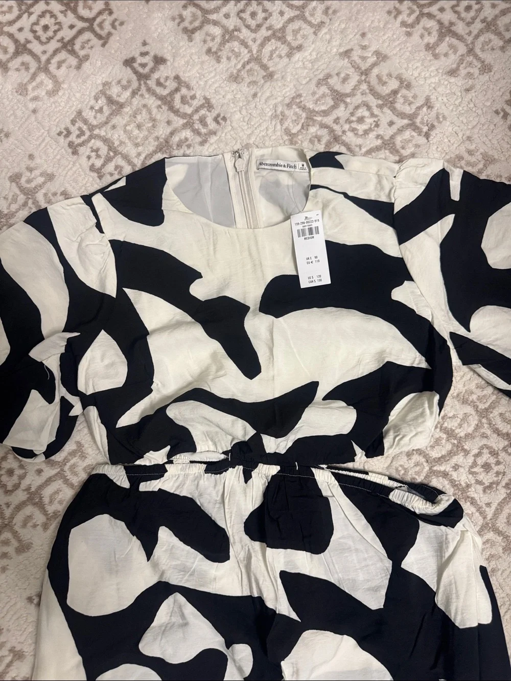 Abercrombie & Fitch Black and White Abstract Maxi Dress